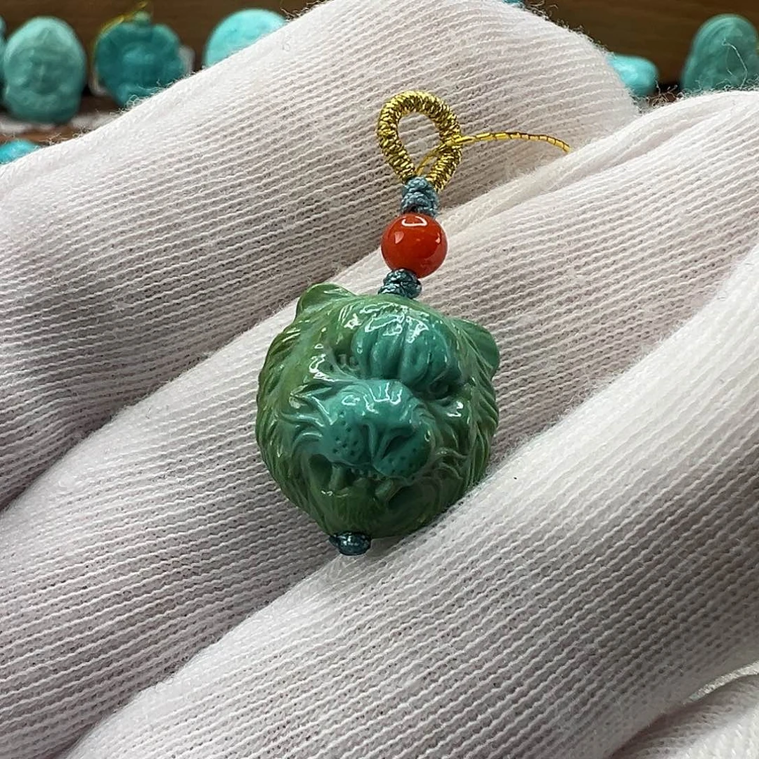 绿松石配饰未镶嵌