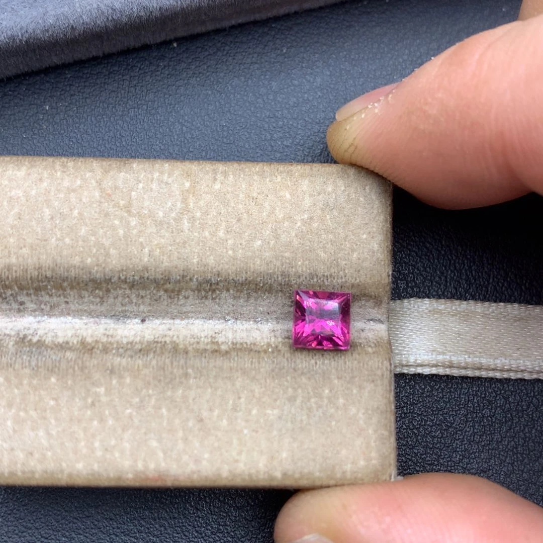 未镶嵌裸石碧玺1.13ct全净