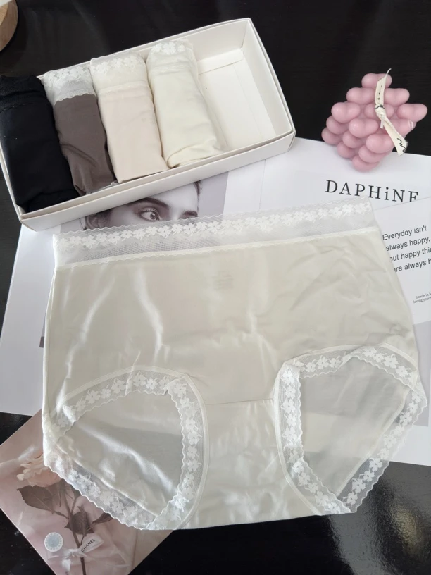 90-135斤 100s超细长绒棉蕾丝边中腰包臀透气档三角短裤内裤女