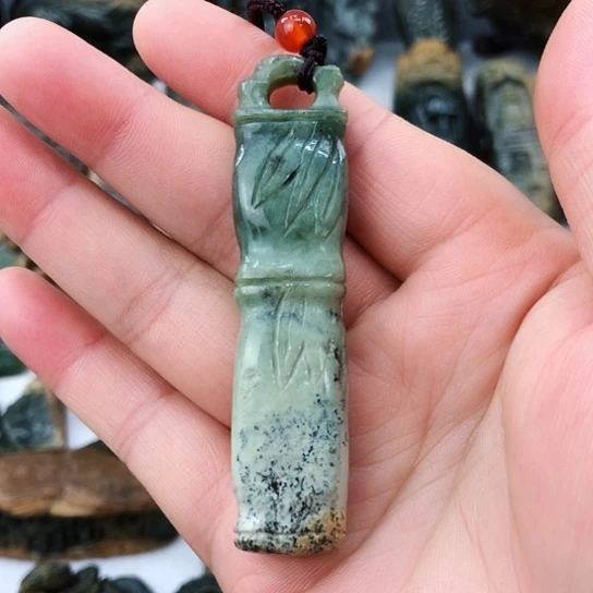 岫岩河磨玉（透闪石质玉）未镶嵌挂件