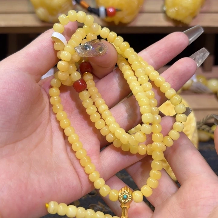 未镶嵌颈饰琥珀r0055108