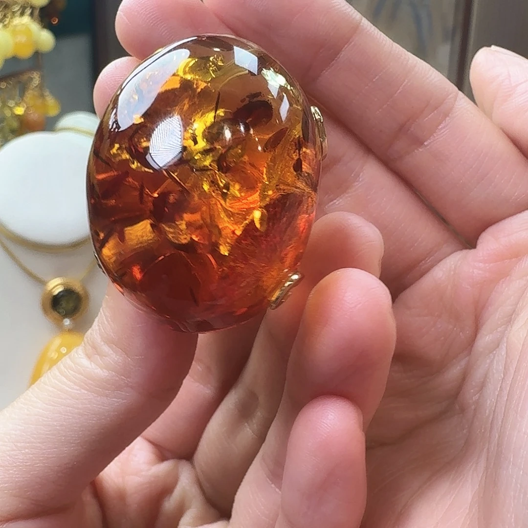 琥珀未镶嵌颈饰戒指