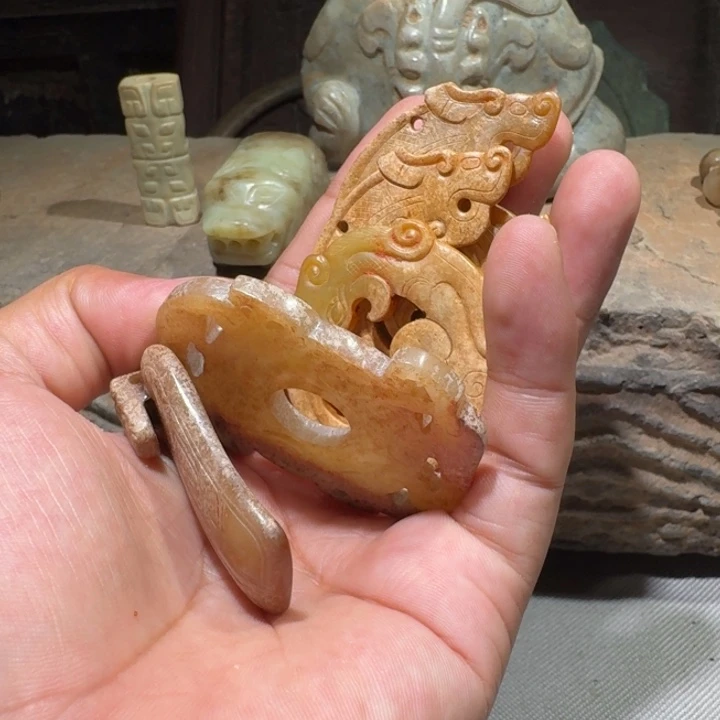 老***张和田玉（糖玉）未镶嵌挂件