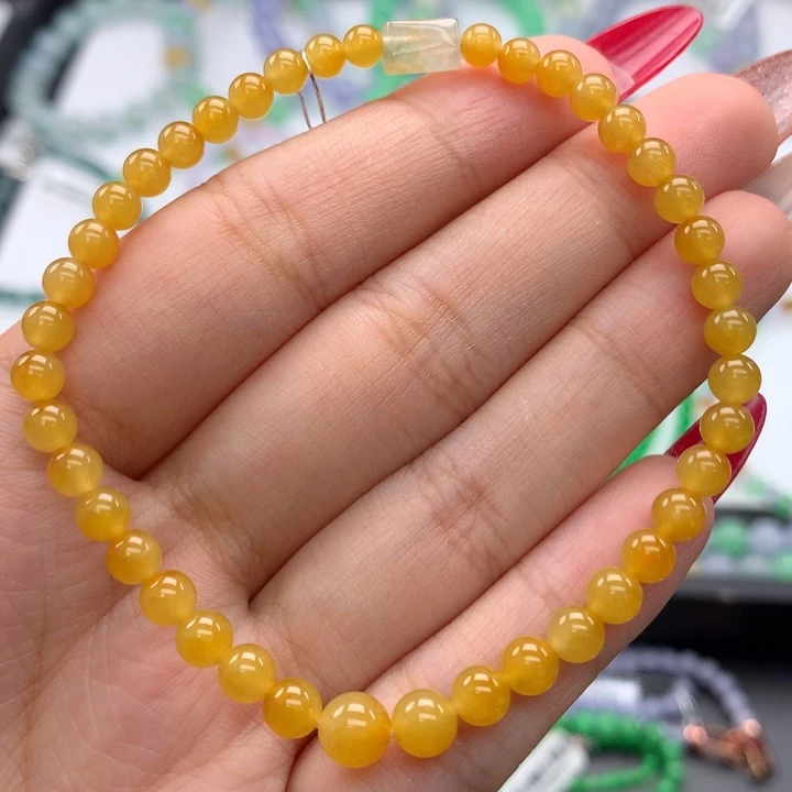 翡翠手镯未镶嵌翡翠