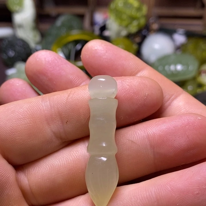 岫玉未镶嵌岫玉挂件
