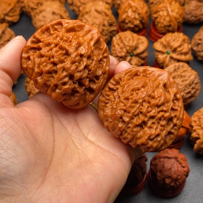 【闪购商品】文玩核桃把件50官帽