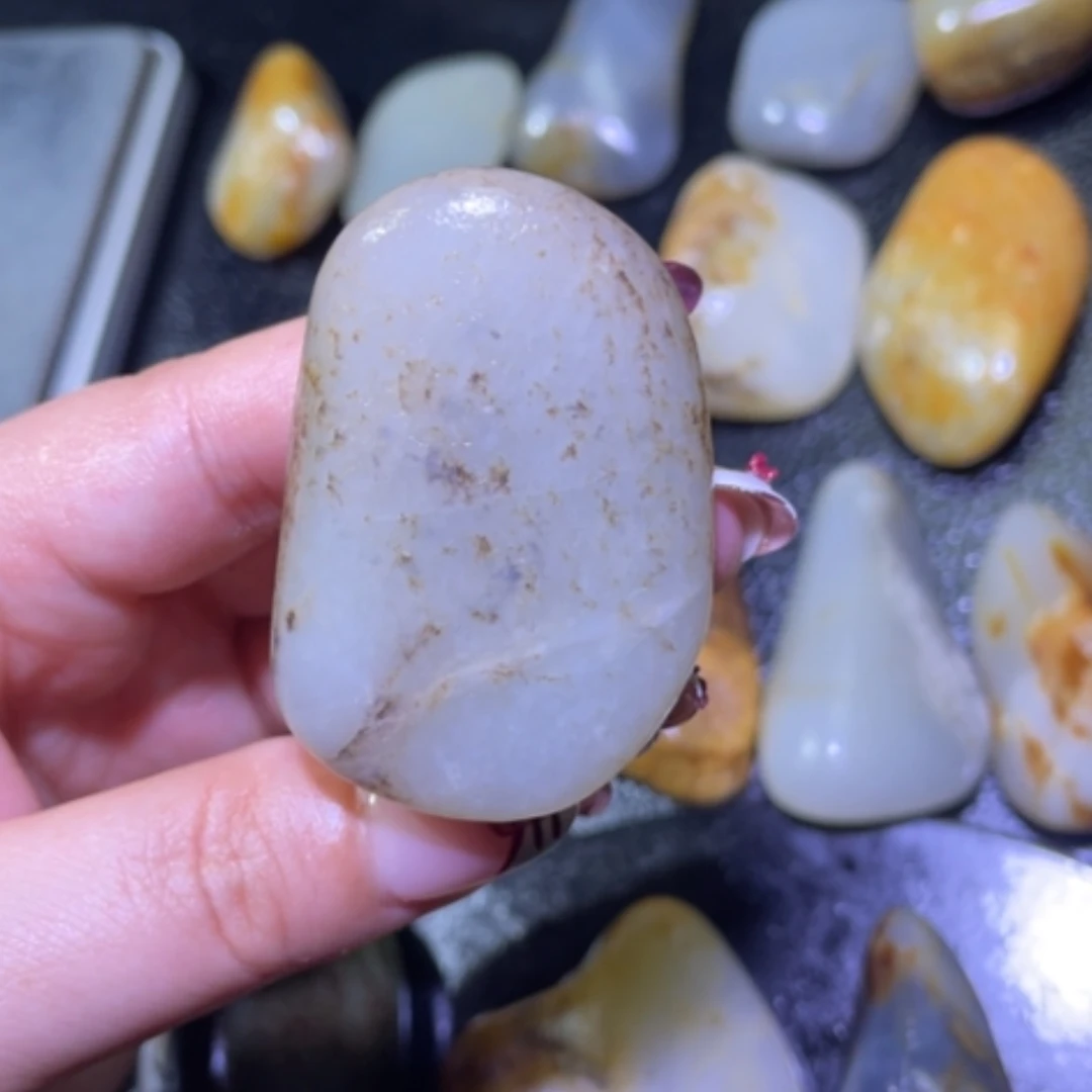 【闪购商品】颈饰未镶嵌和田玉