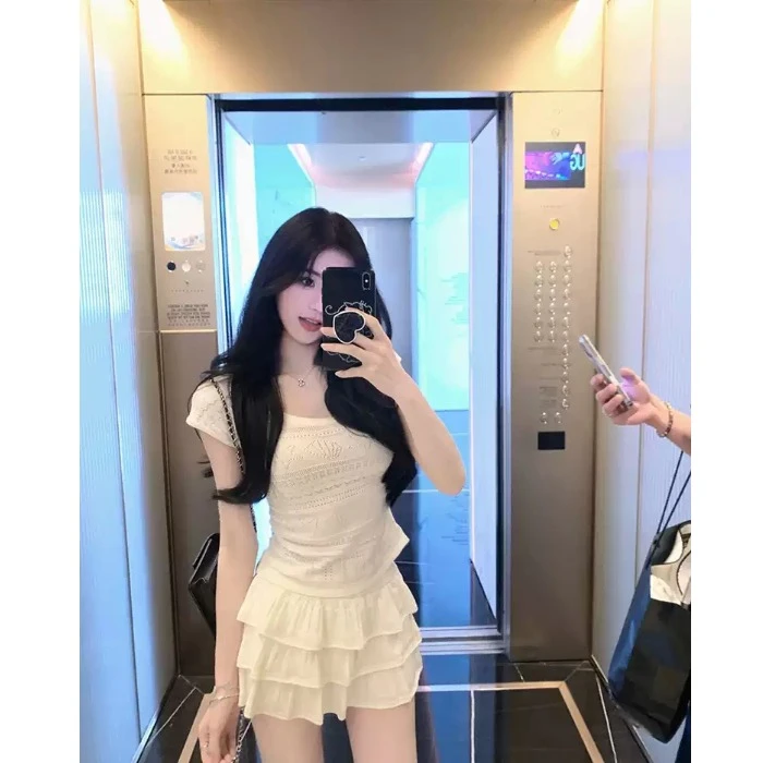 2025年夏季新款温柔风钩花套装薄款镂空针织衫两件套