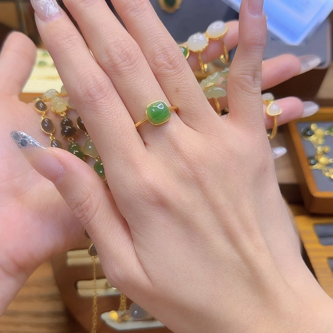 和田玉戒指银S925镀金镶嵌