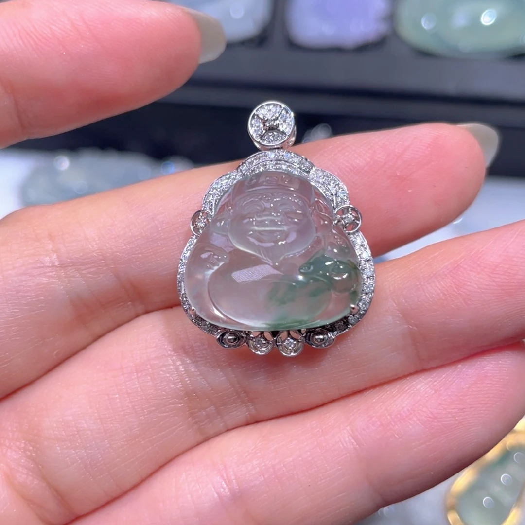 颈饰18K金镶嵌翡翠翡翠