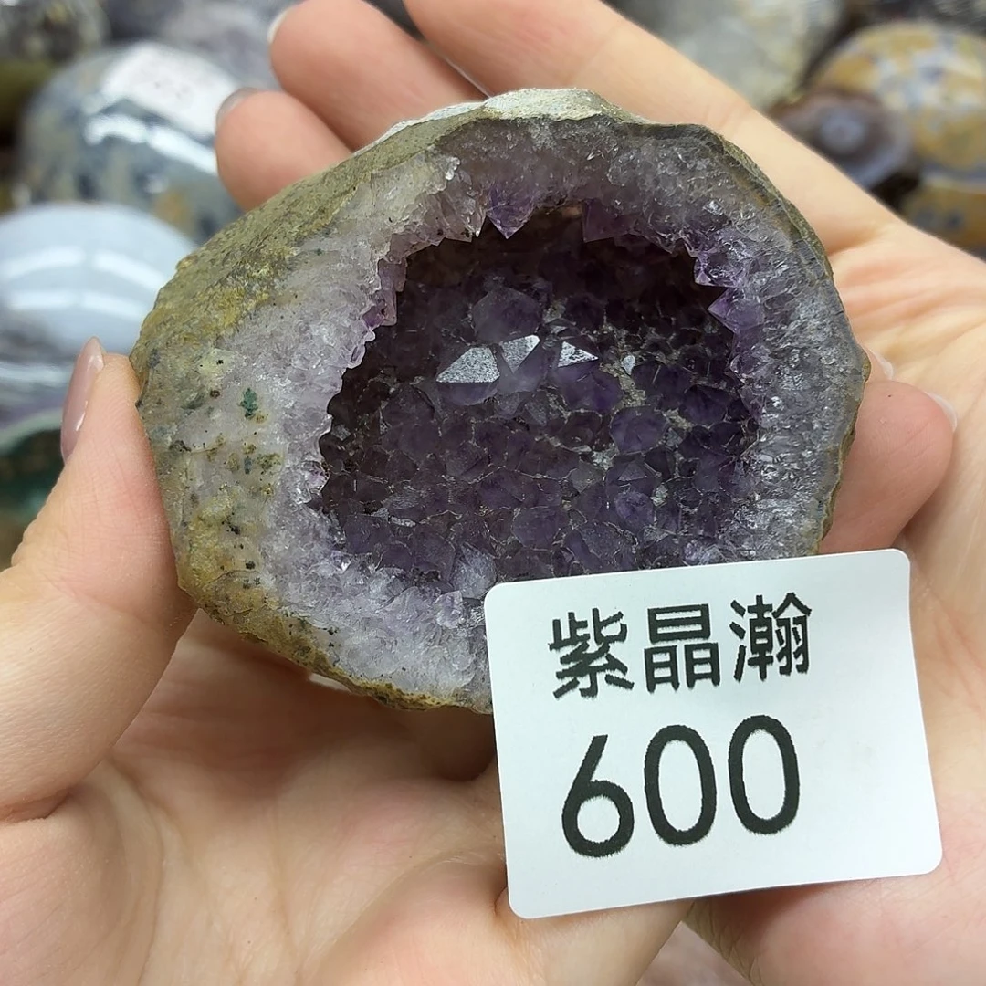 未镶嵌水晶大型摆件（非配饰）