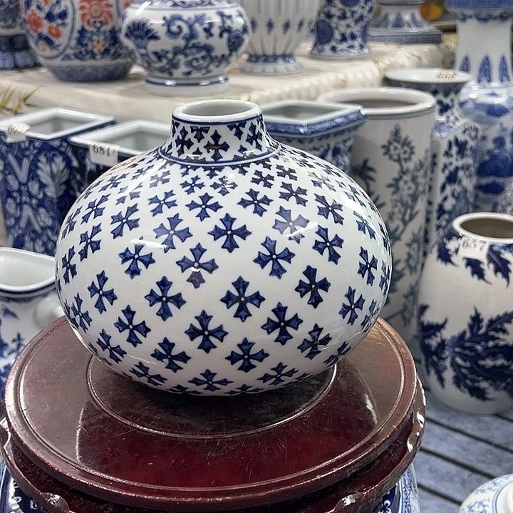 摆件青花瓷居家摆件，花瓶