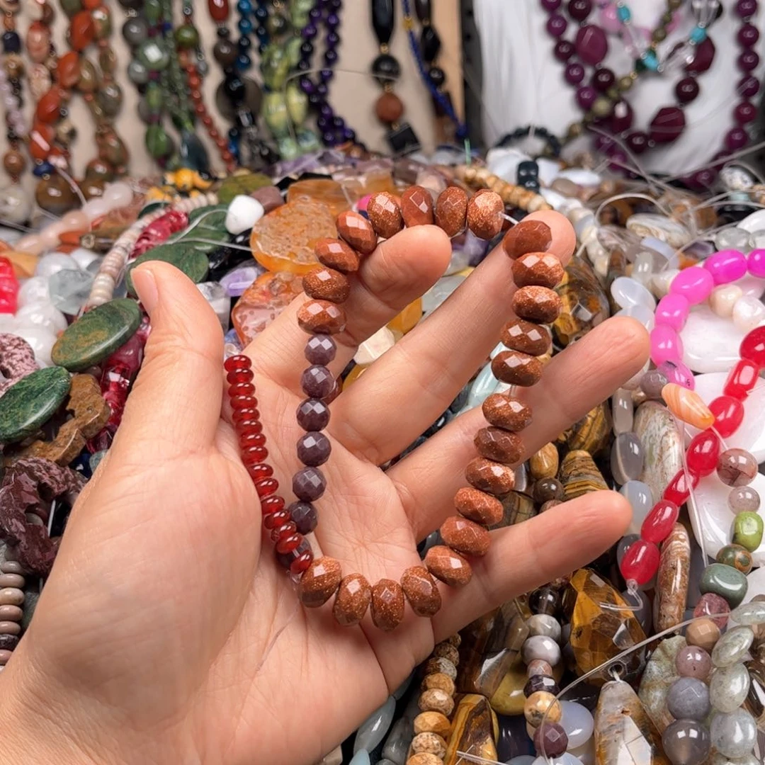 珠宝奇石石英质玉未镶嵌图 大半条