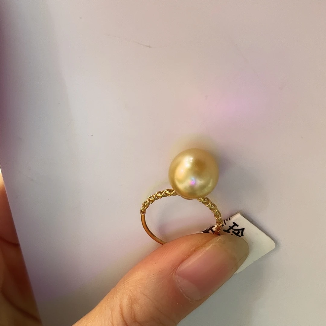 18K金镶嵌海水珍珠戒指