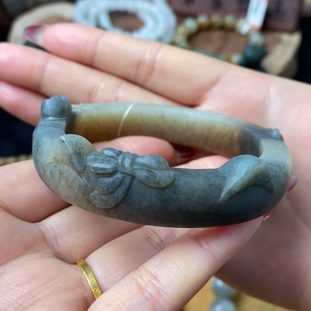 和田玉小猫咪手镯56+未镶嵌