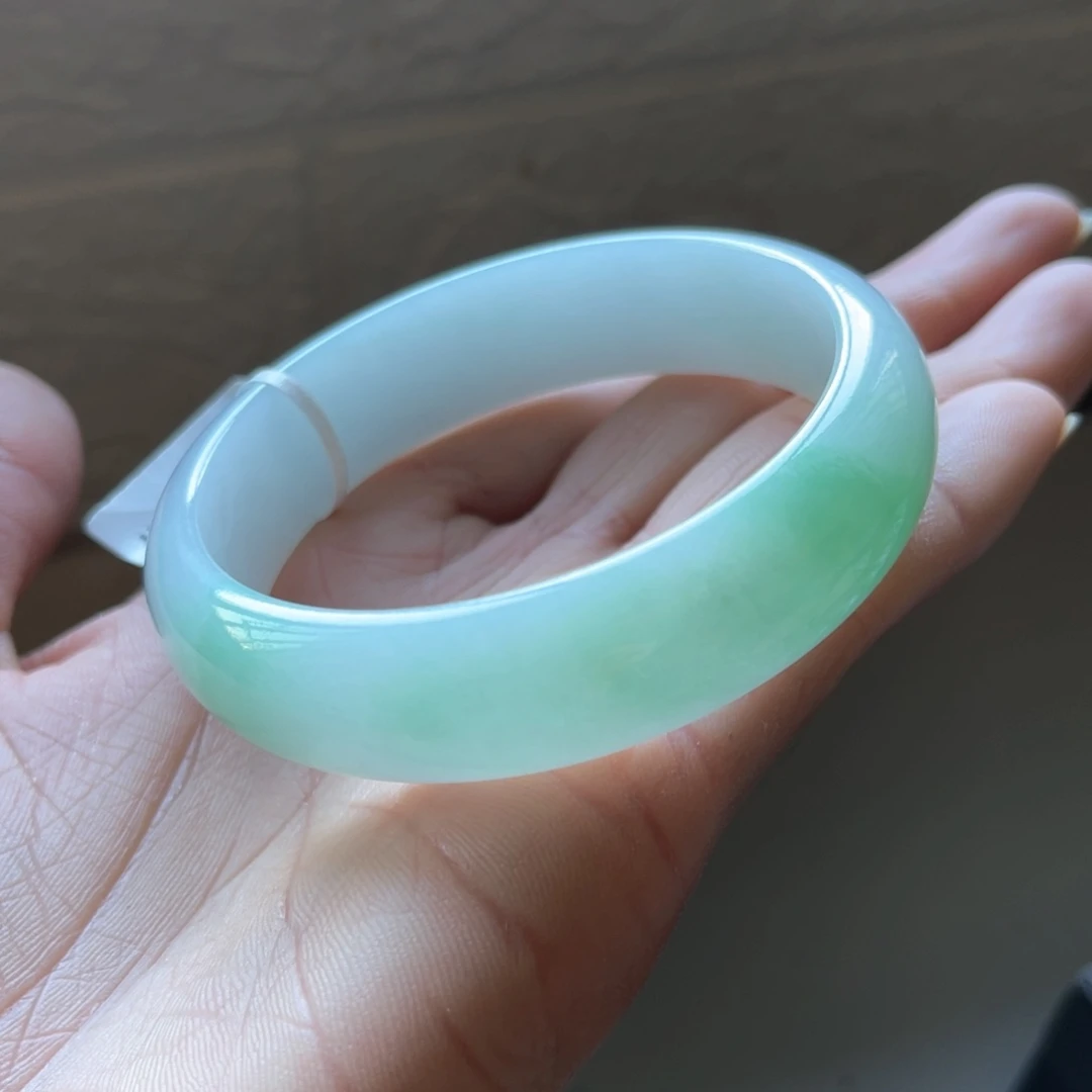 翡翠手镯未镶嵌安**静56.3圈三天鉴赏期