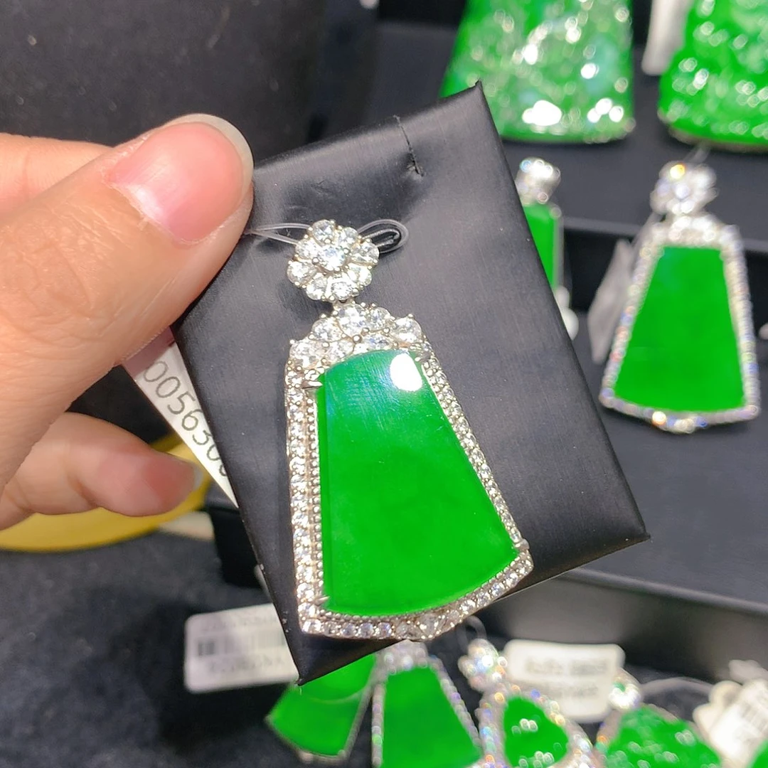 颈饰银S925镶嵌翡翠000885