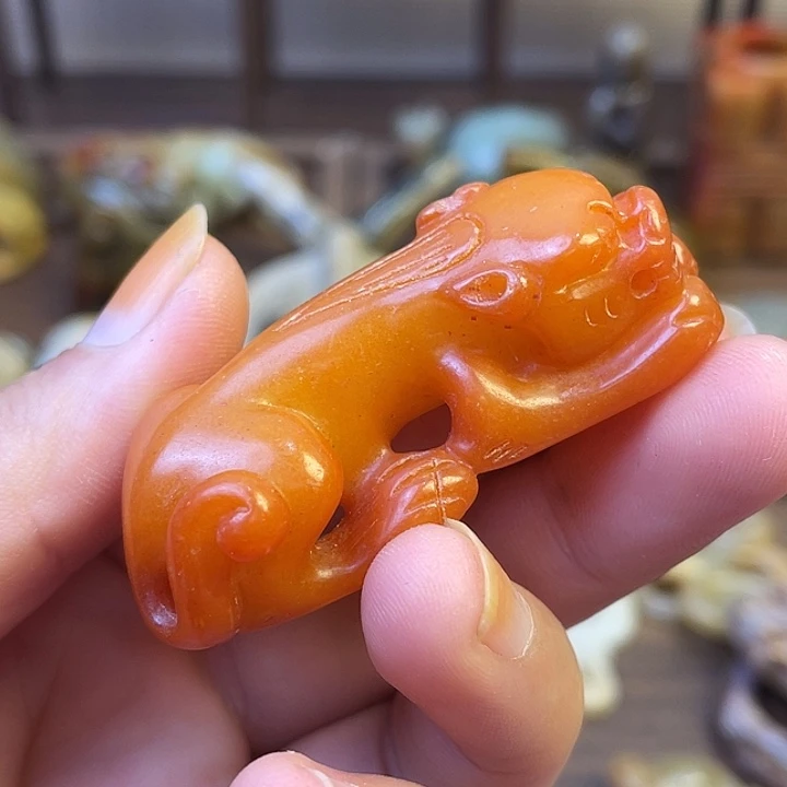 未镶嵌和田玉（糖玉）挂件