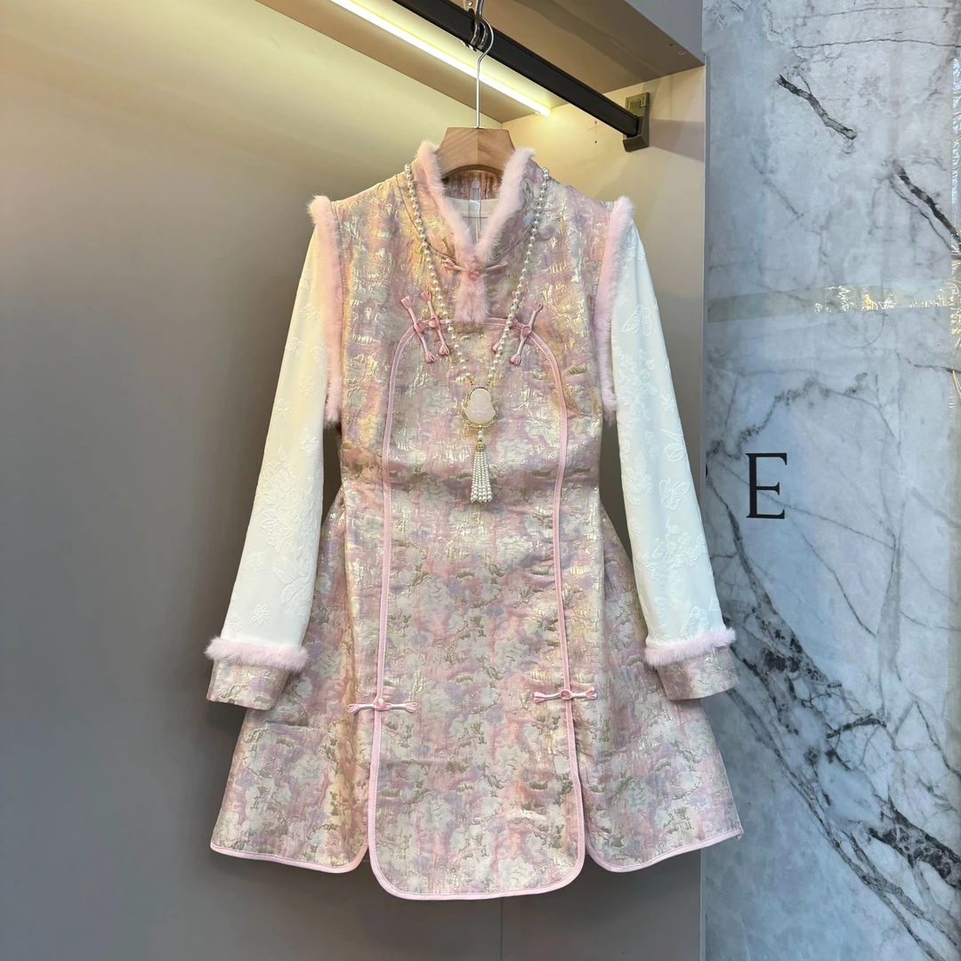 2025新款复古别致时尚新中式设计感盘扣绝美内搭+马甲裙套装2631