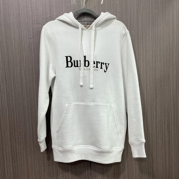 99新 BURBERRY/博柏利 99新带吊巴宝莉刺绣logo帽衫尺码：XS