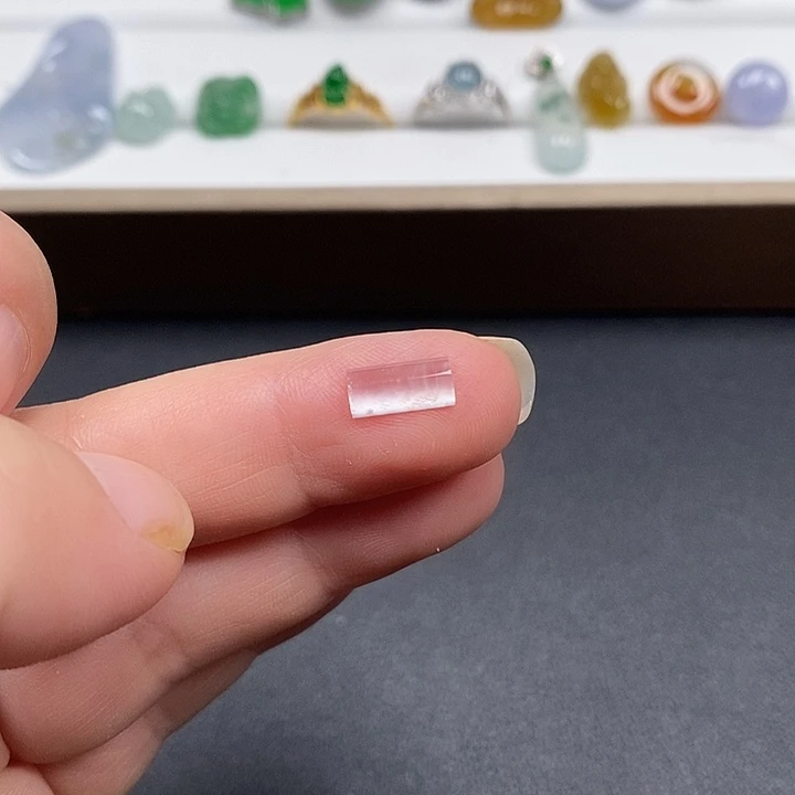 颈饰未镶嵌翡翠马鞍