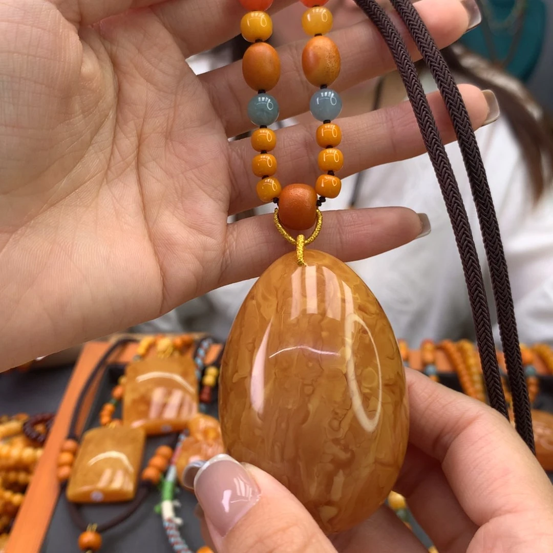 未镶嵌颈饰蜜蜡天然