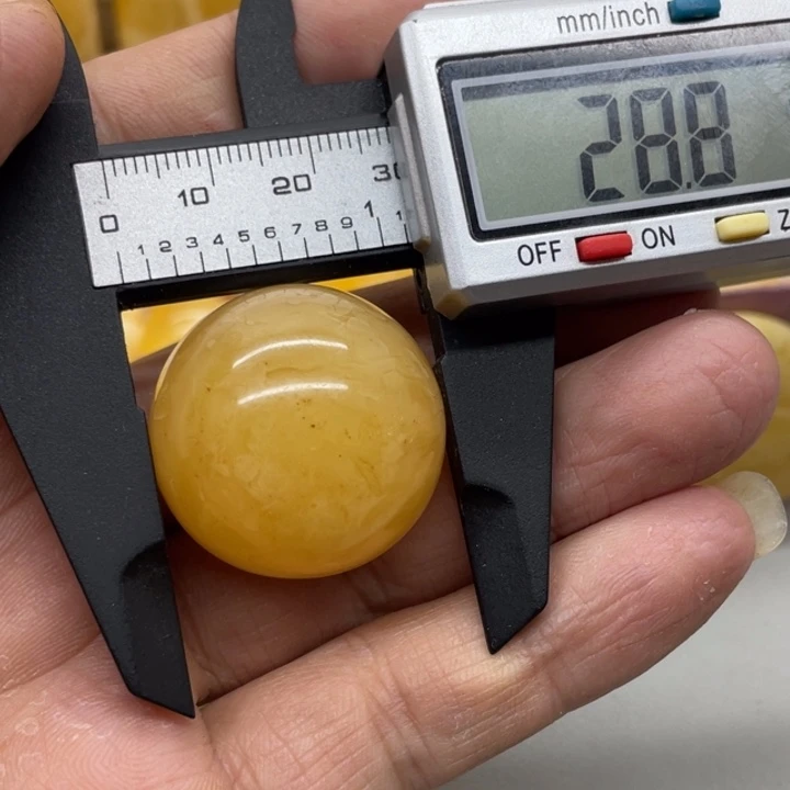 未镶嵌琥珀裸石圆珠