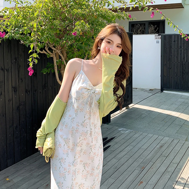 [50号 直播福利] 7/28-8/2 甜美碎花吊带裙女春季外穿V领连衣裙