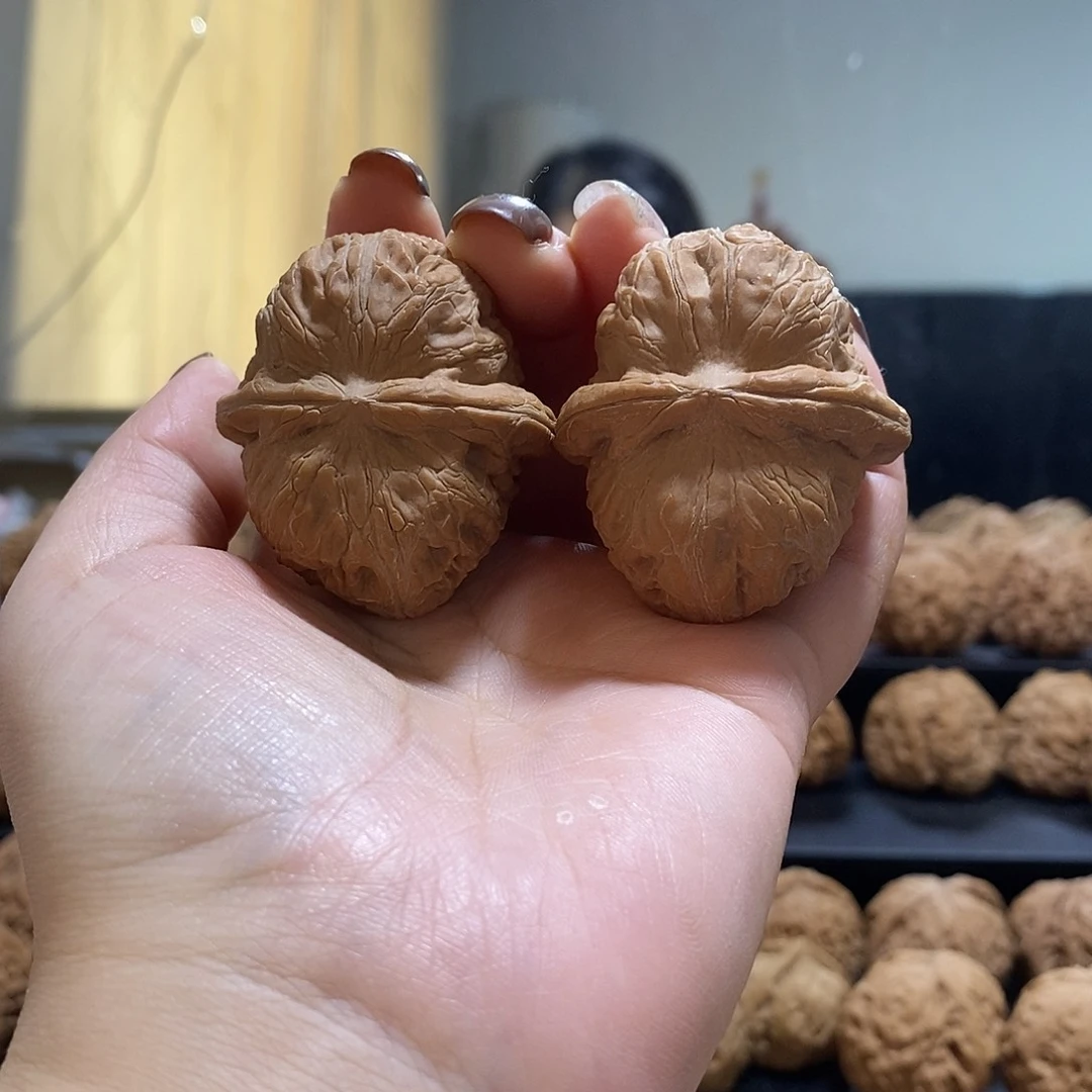 把件文玩核桃45平谷元宝有黄