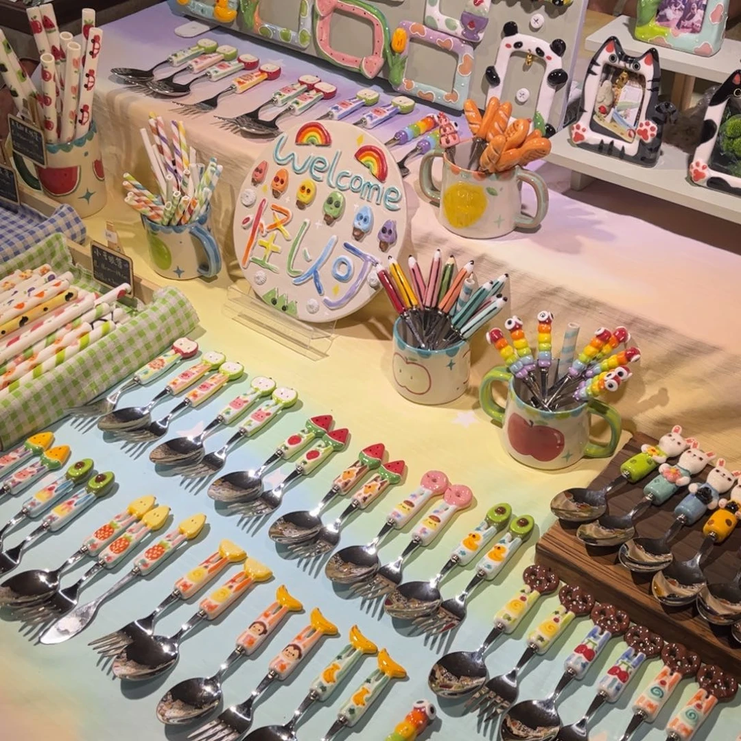 瓷片8813一起逛集市啦
