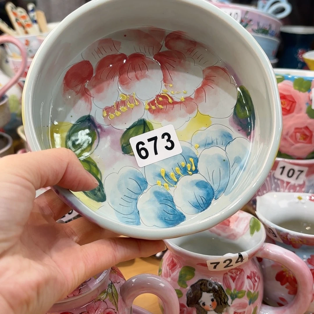 瓷片兔兔盖茨。兔兔好帅