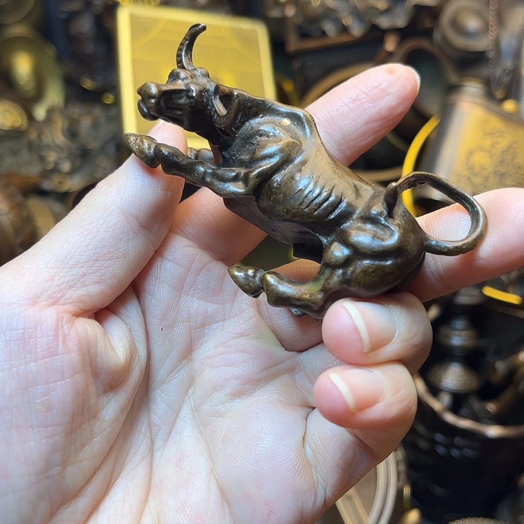 精美铜器工艺品等
