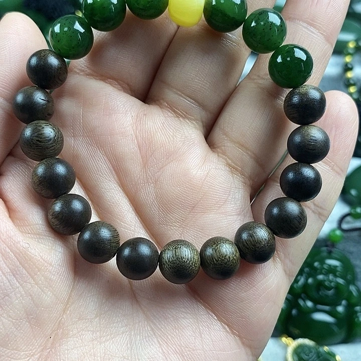 和田玉（碧玉）未镶嵌项链