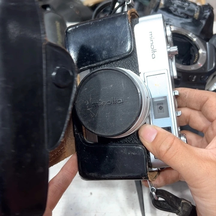 余*鸿新亿阁杂项无售后