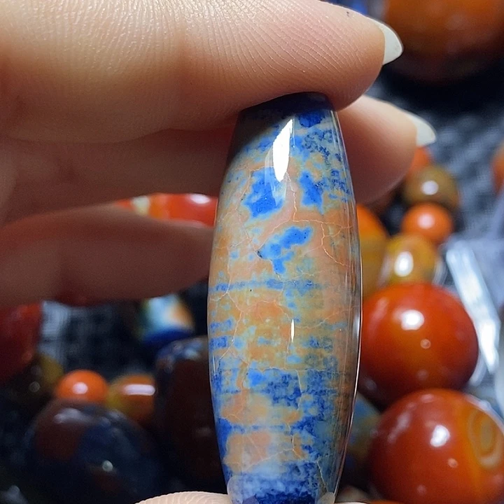 小***七未镶嵌颈饰玛瑙/玉髓