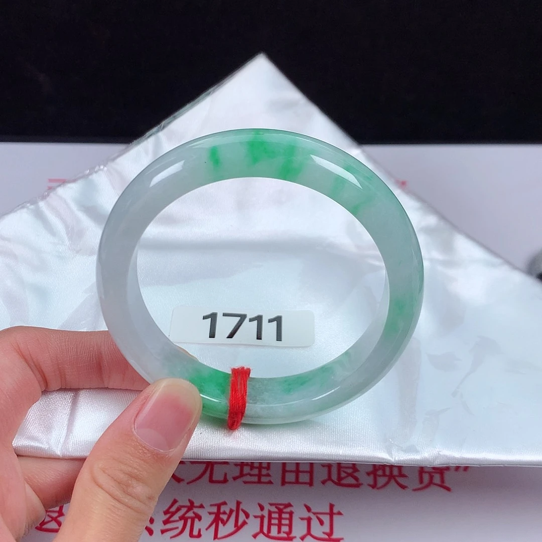 【闪购商品】翡翠手镯未镶嵌57圈口