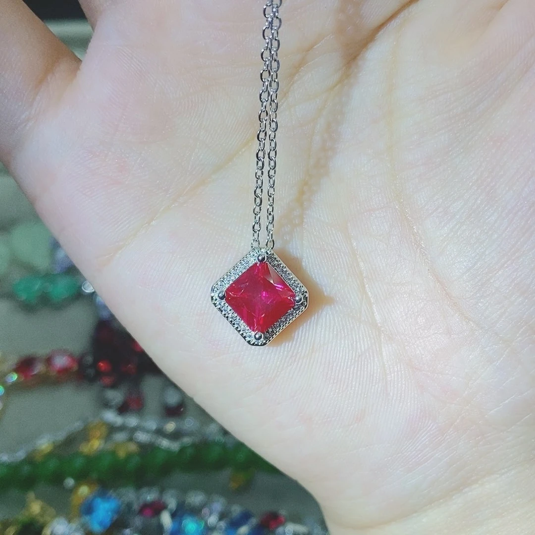 【闪购商品】银S925镶嵌耳饰托帕石