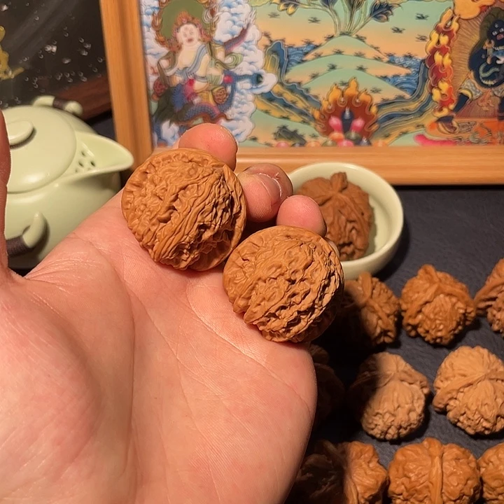 文玩核桃吊坠球白