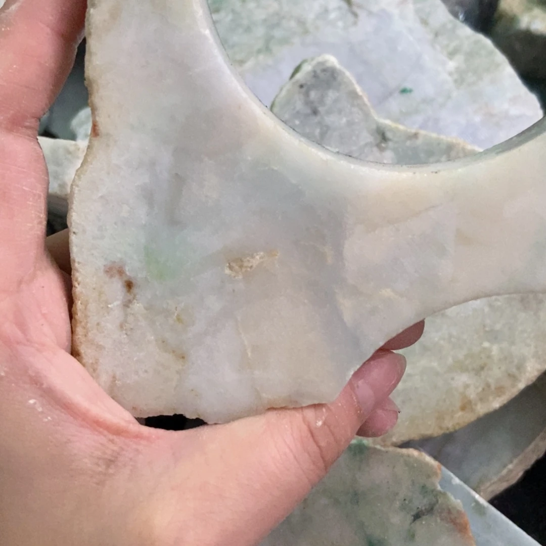 翡翠未镶嵌颈饰天然翡翠