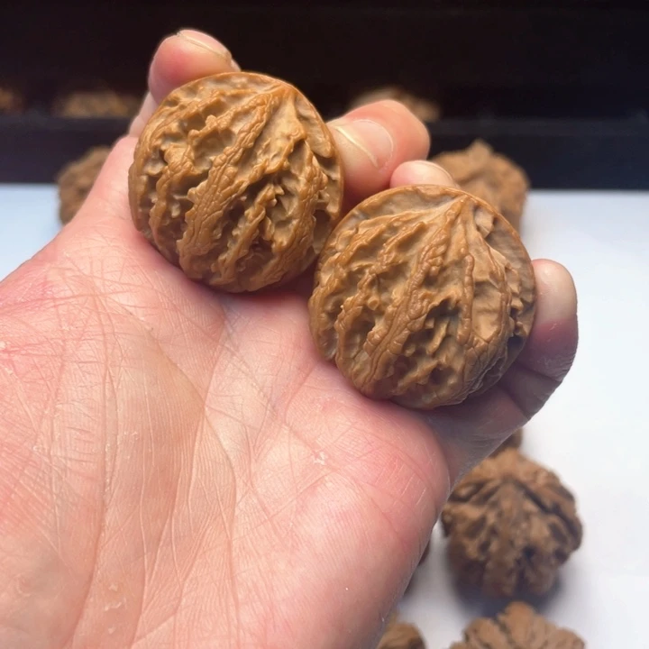 文玩核桃把件文玩城的小伙伴们都是