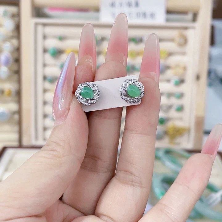 翡翠未镶嵌颈饰天然翡翠Ａ货