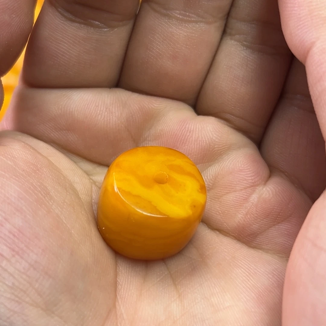 蜜蜡吊坠(不含链)未镶嵌