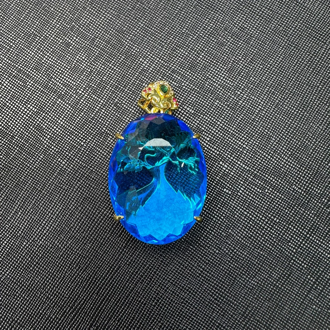 【赤华珍藏馆】F495-1净瓶天蓝吊坠多样性发一件