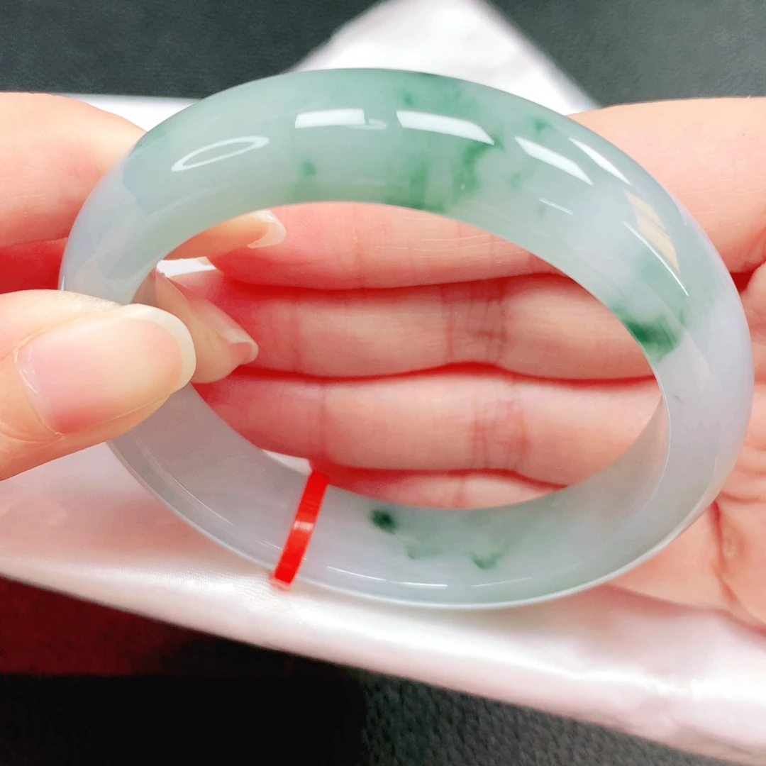 翡翠未镶嵌手镯55圈