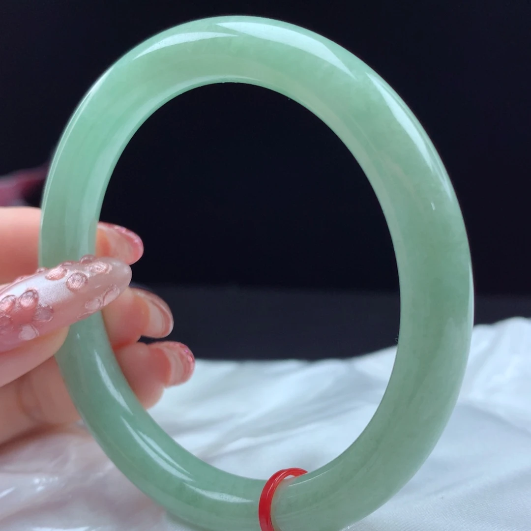 未镶嵌手镯（圆镯）翡翠86014，