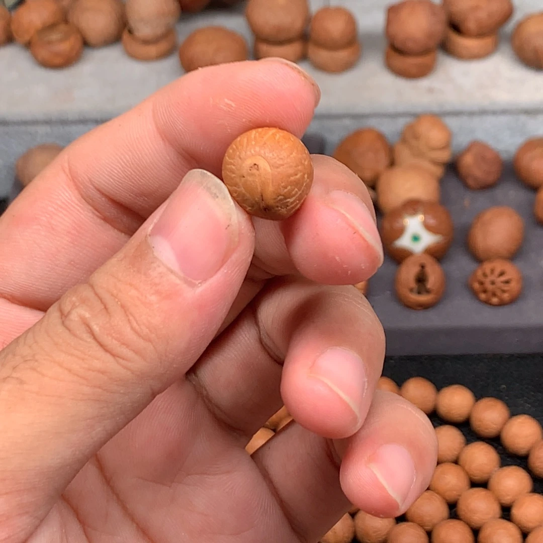 *****吊坠凤眼菩提13佛眼背云