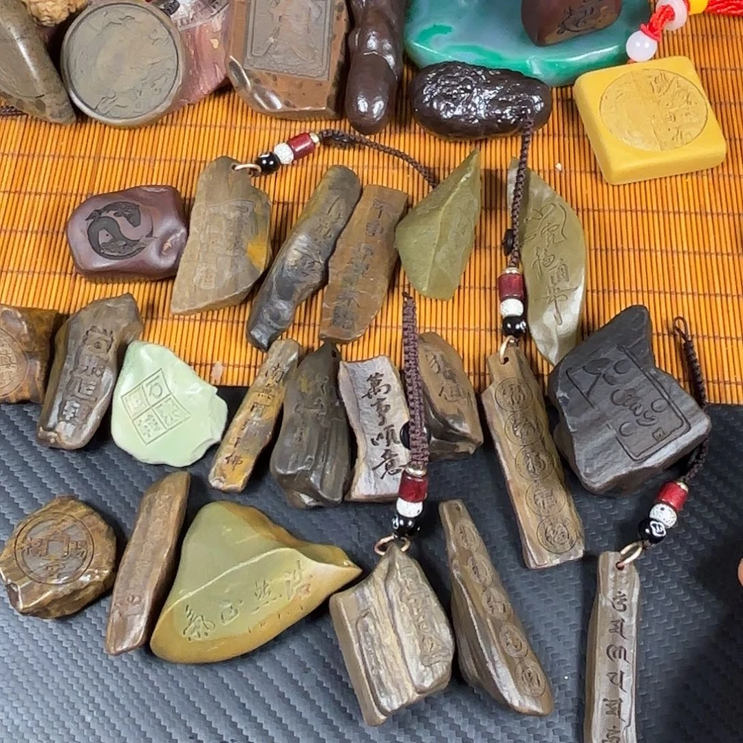 新疆戈壁石原石雕刻