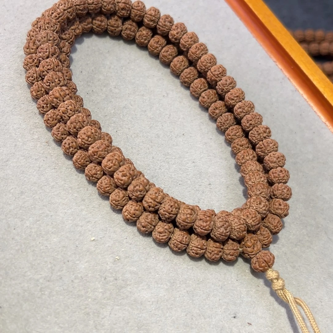 闲***事金刚菩提吊坠凹底梅花108、8+