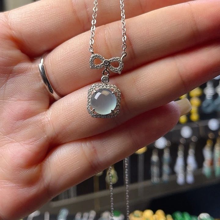 翡翠银S925镶嵌耳坠翡翠