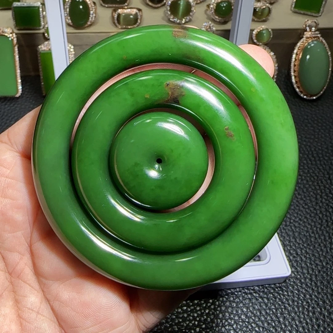 未镶嵌手镯和田玉（碧玉）命****?